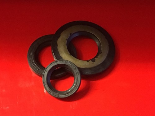 Vespa engine seal - vespa, 3