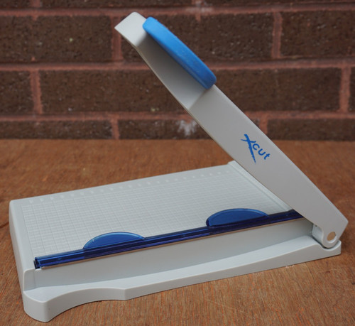 Xcut mini guillotine - xcut,