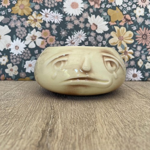 Sylvac crying onions face - sylvac,