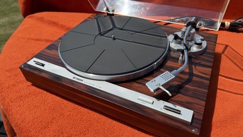 Yamaha turntable - yamaha,