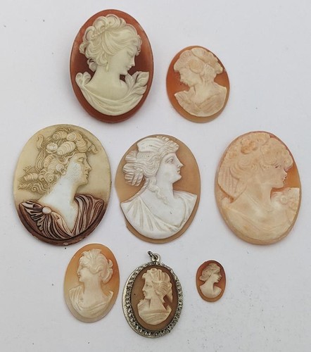 Collection italian carved - x8,