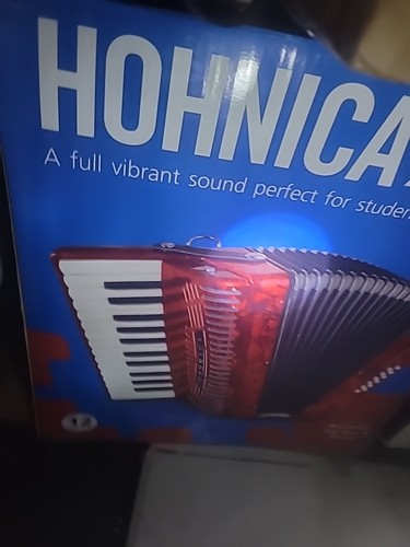 Hohner accordions 1303 - accordions, 12