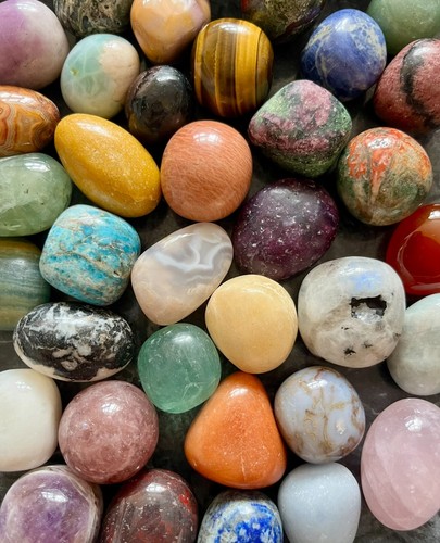 Tumbled stones natural crystal - tumbled,