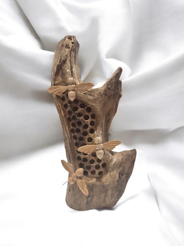 Chiselcraft hand carved - chiselcraft, bees