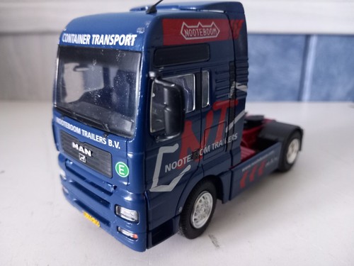 Conrad solo tractor truck man - solo,