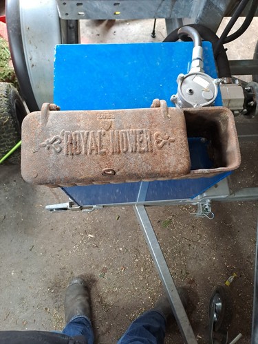 Royal mower cast iron - royal,