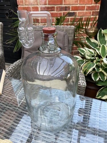 Wine mead making home brew - making,