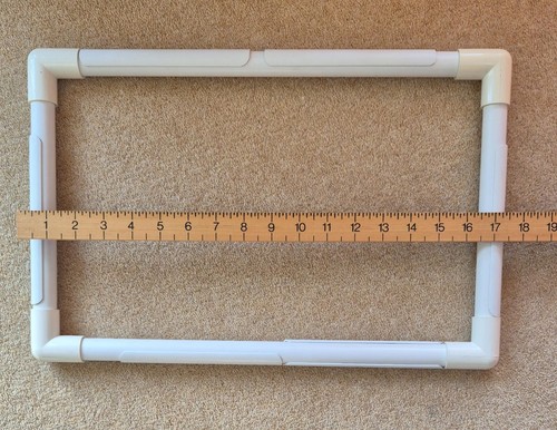 Plastic clip frame - frame, 17"
