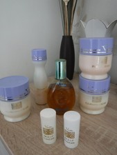 Vintage Vanda Beauty Counselor