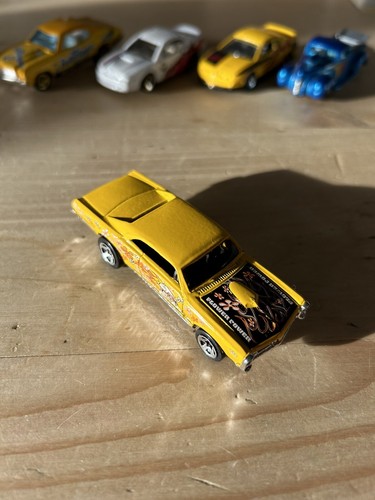 Hot wheels die cast - , 67