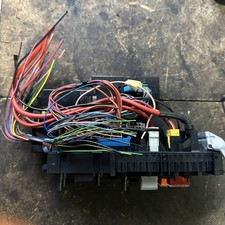 2013 MERCEDES C CLASS SALOON W204 REAR SAM UNIT FUSE BOX A2049060205