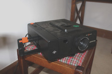 Agfa Diamator 1500 Manual Focus 35mm Slide Projector  Powers up but no light