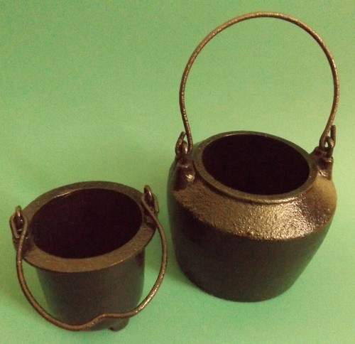 Antique glue pot - glue,