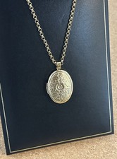 18ct Gold Vintage Oval Flower Locket & 60cm Belcher Chain Photo Necklace Filled
