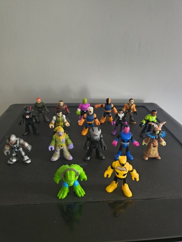 Imaginext figures bundle - figures,