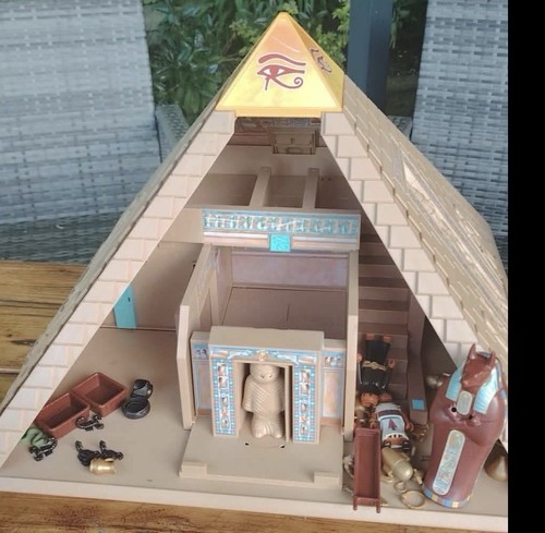 Egyptian large pyramid - large,