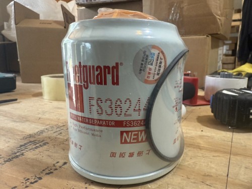 Fleetguard filter fuel water - fuel,