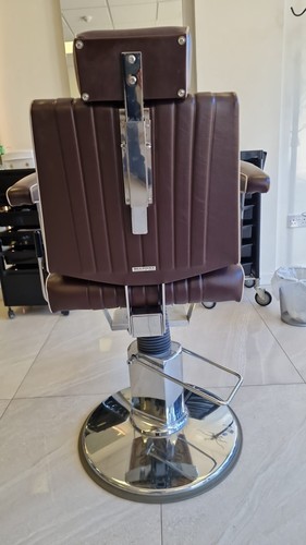 Belmont barber chair with head - barber,