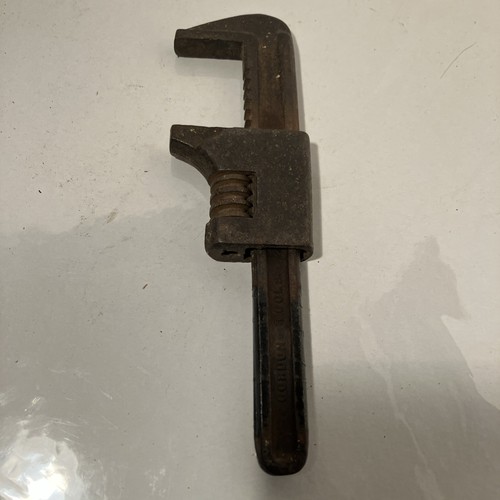 Vintage wrench working - -, 7”