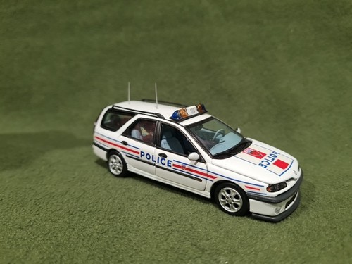 Universal hobby renault - universal, laguna