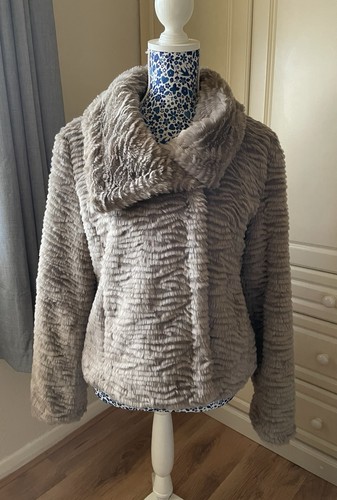 Women faux fur short - women's,