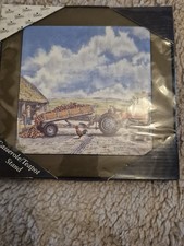 B/fine Art casserole / Teapot