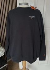 BNWT McLaren size L Large Born