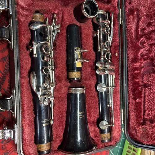 Yamaha clarinet with - bb,