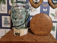 Late 19th early 20th century collapseable leather collar box /W  Collars