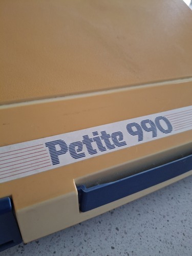 Retro petite 990 toy - retro,