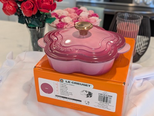Rare creuset petal shallow - rare,