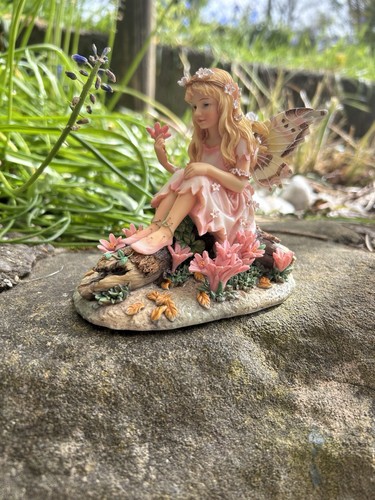 Secret dell fairy figurine - dell",