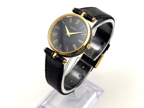 Gucci 2200m vintage swiss - vintage,