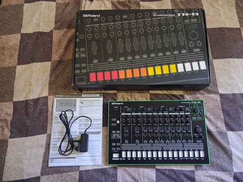 Roland aira rhythm - aira,
