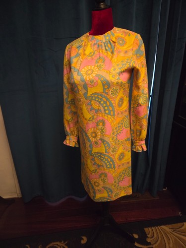 Jayne mansfield owned worn - mansfield,