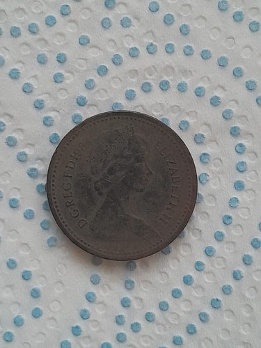 Rare 1984 queen elizabeth ii - rare,
