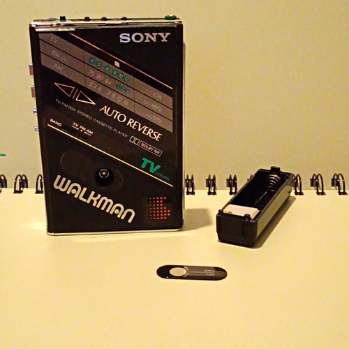 Sony walkman f102 black - walkman,