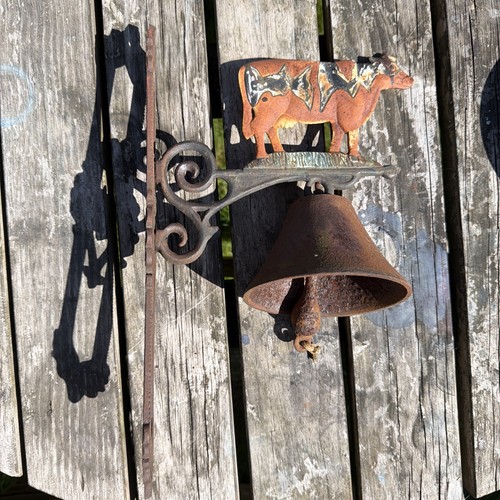Vintage cast iron cow dinner - cast,