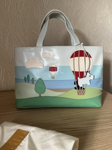 Radley and away - up,