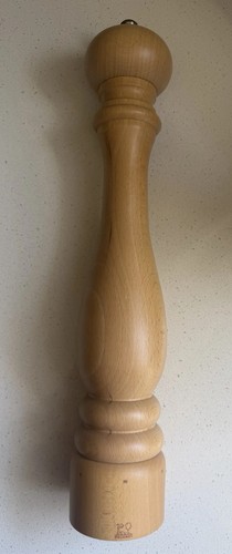 Peugeot salt grinder - salt,