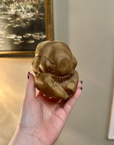 Hand carved weeping - weeping, buddah
