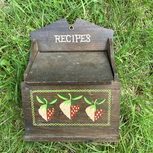 Vintage wood recipe box - vintage,