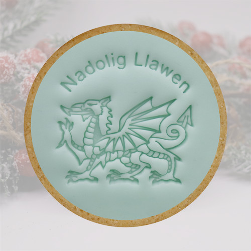 Welsh dragon christmas icing - welsh,
