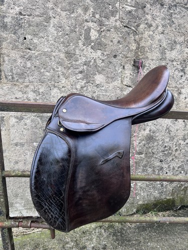 Brown saddle gp in - 17”,