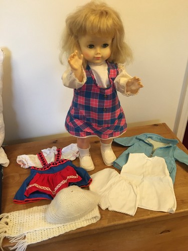 Schildkroet walking doll with - doll,