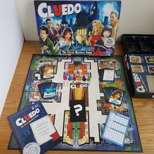 CLUEDO Board Game - Classic
