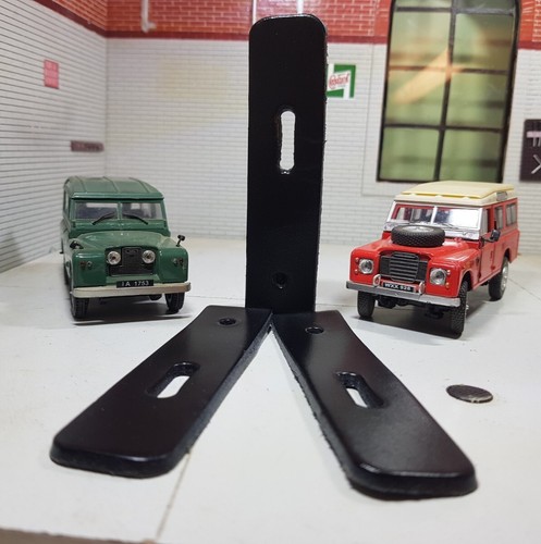 Land rover series - 3, front