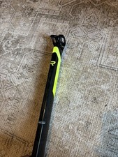 Ridley Noah SL Aero Carbon Seatpost – 15mm Setback, 350mm Length, Black/Yellow