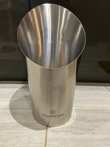 Veuve clicquot champagne ice - veuve,
