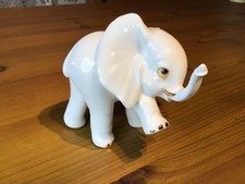 Royal Osborne Bone China Malaysia - White Elephant Figurine / Ornament TMR-3772